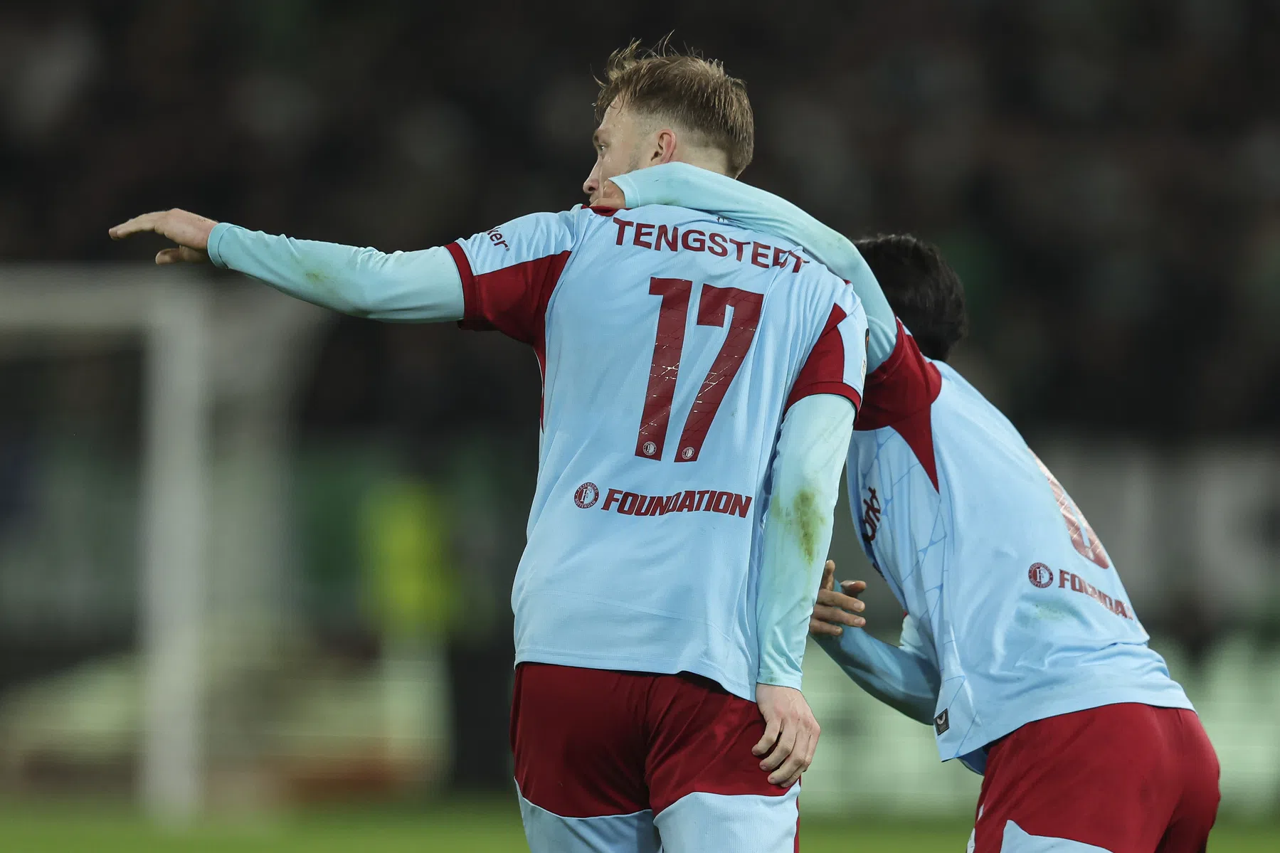 Tengstedt sluit bliksemvertrek bij Feyenoord niet uit