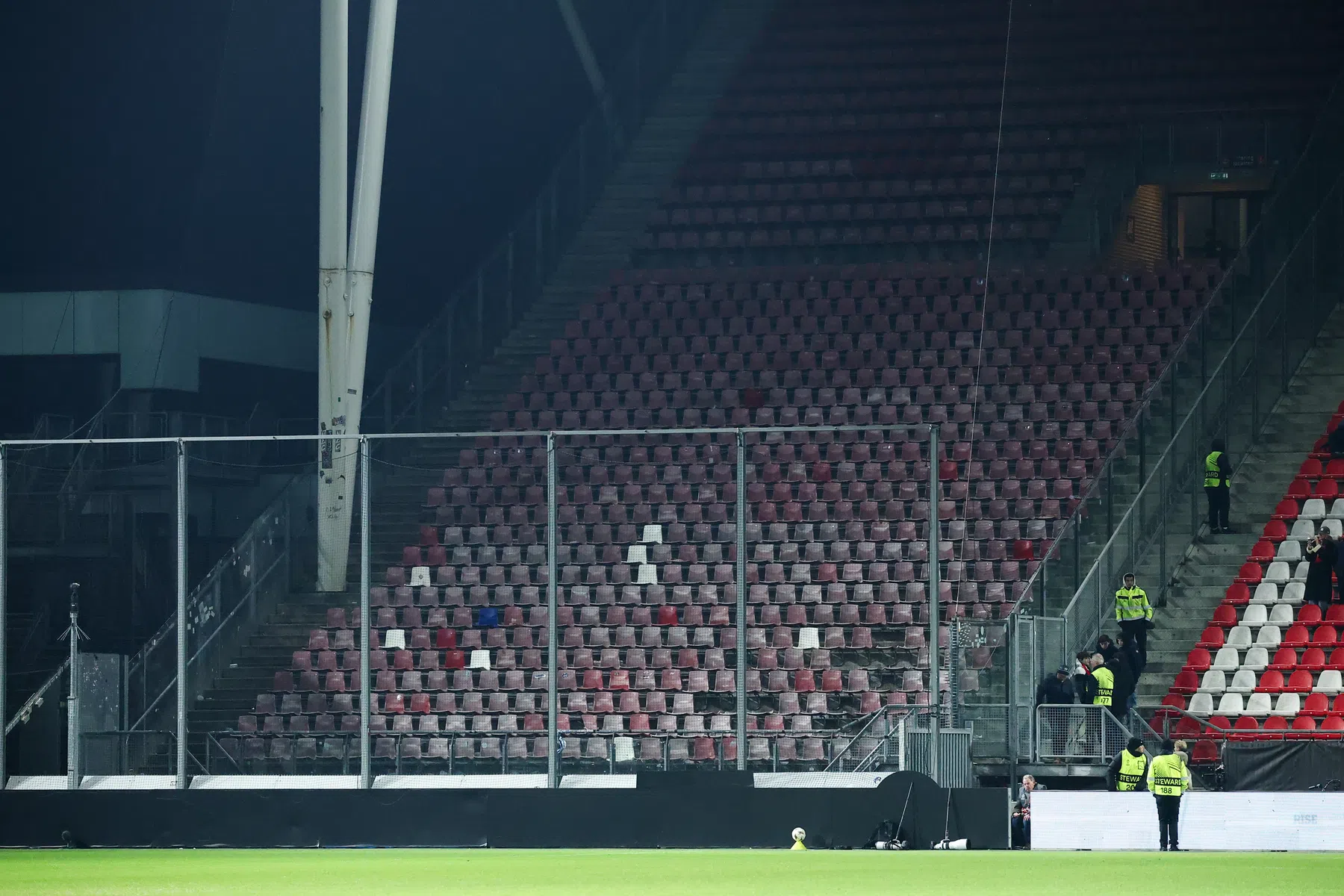 Genk hoort straf van UEFA na ongeregeldheden rond duel met FC Utrecht