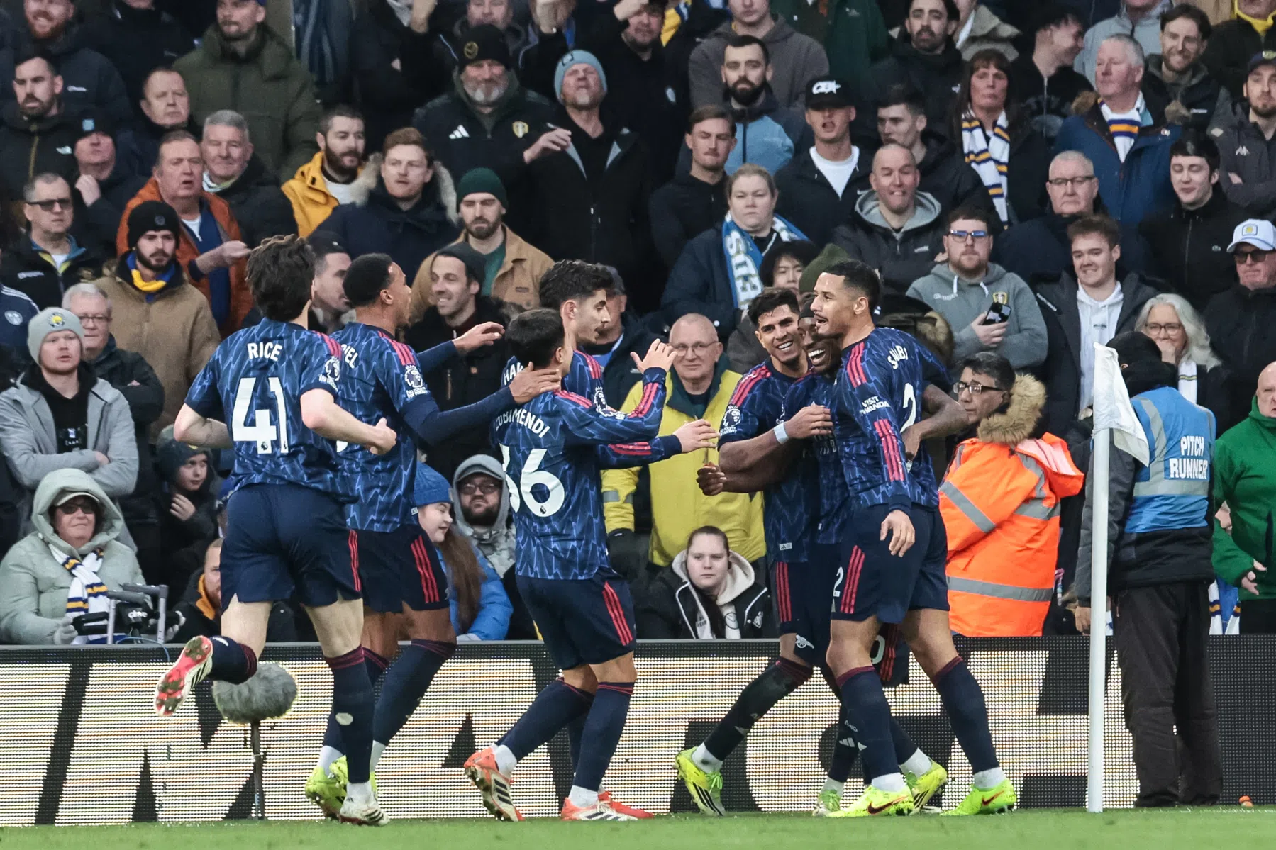 Arsenal dankt onttroonde clubtopscorer 'Eigen Goal' en Madueke voor zege bij Leeds