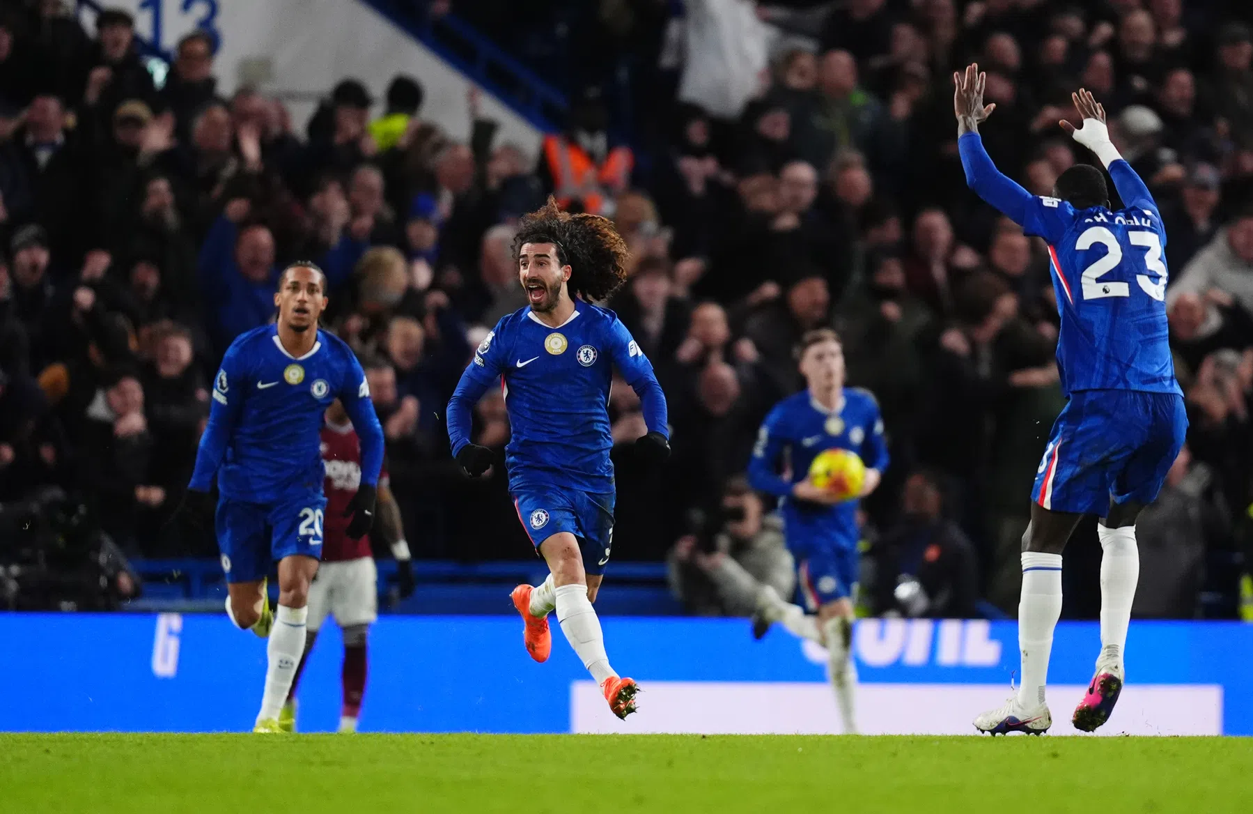 Joao Pedro en Summerville blinken net als Hato-vervanger uit bij Chelsea-West Ham