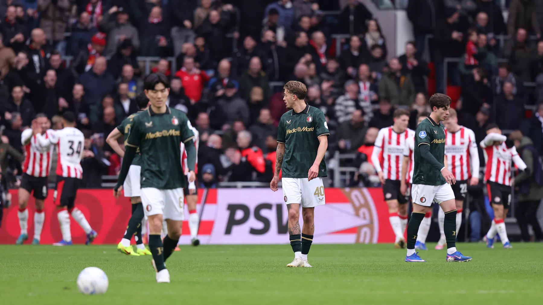 Nog nooit vertoond: PSV trakteert Feyenoord op snelste 3-0 ooit