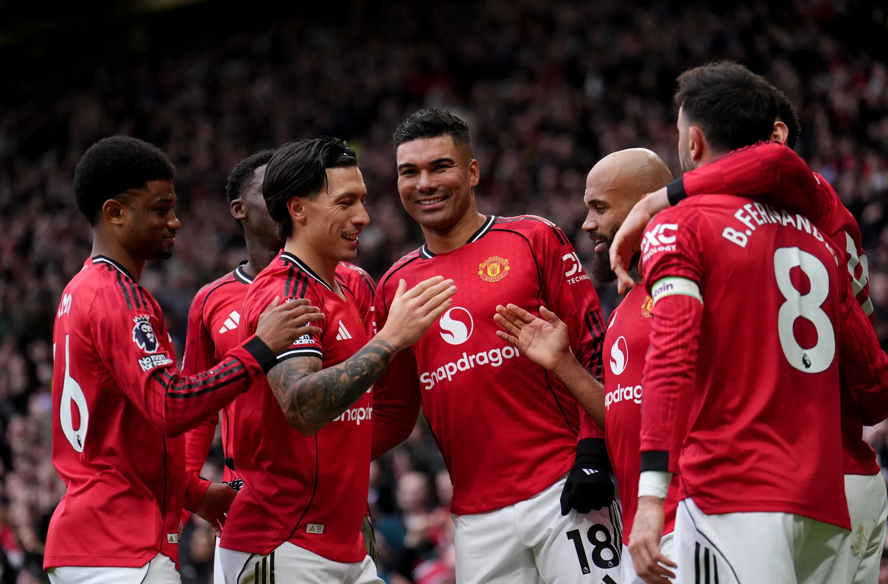 Casemiro blinkt uit onder Carrick: 'Fraaie afscheidstournee bij United'