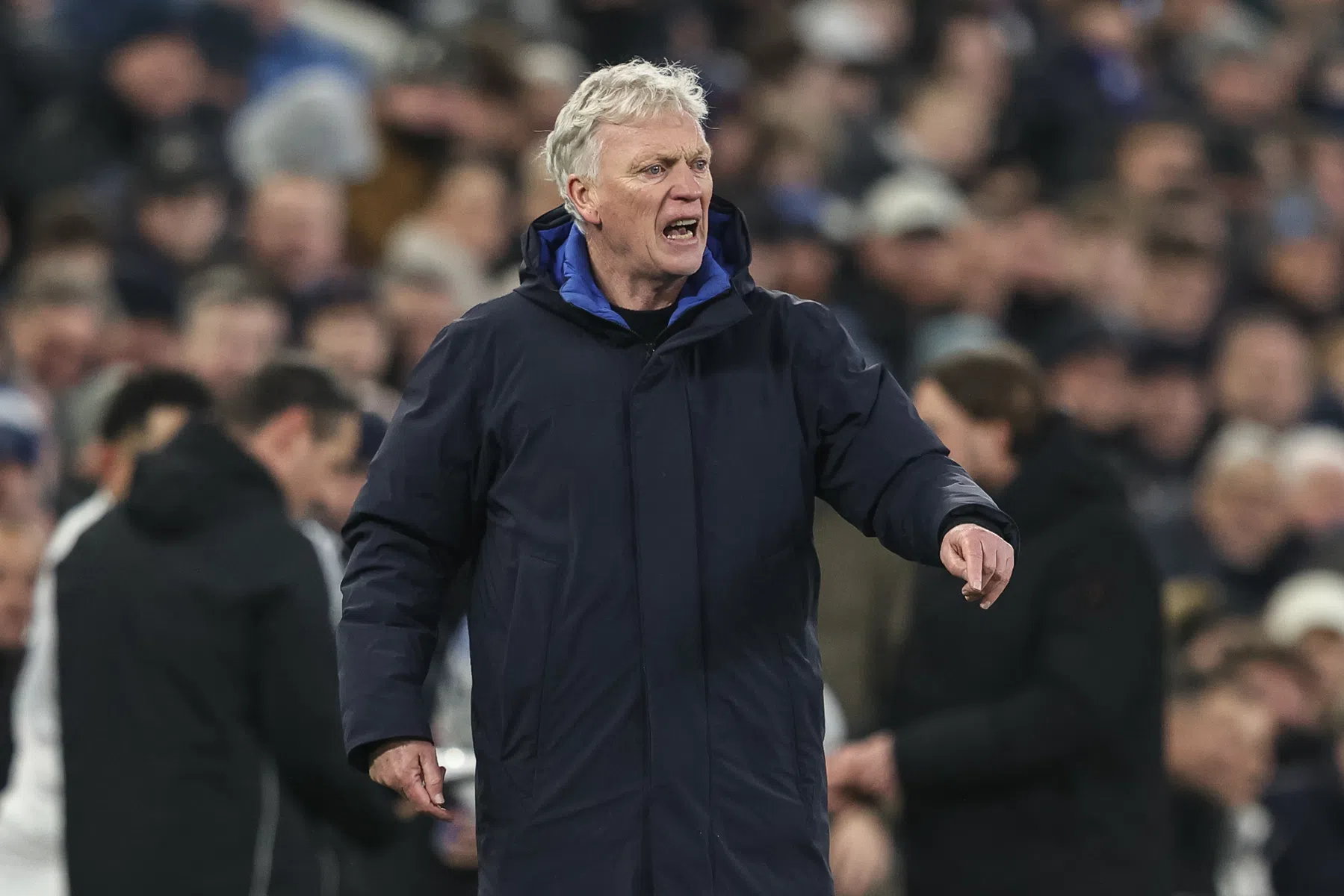 Moyes pissig om gele kaart: 'Volgende keer doe ik het verdomme nog eens'