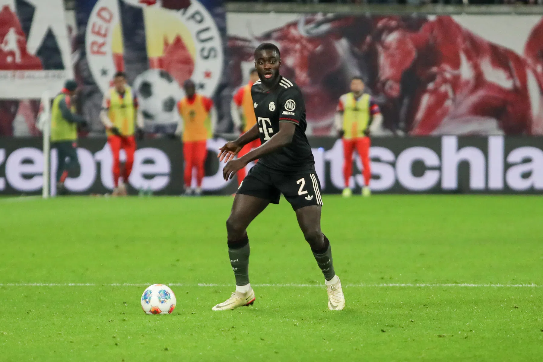 'Upamecano casht flink met nieuw Bayern-contract'