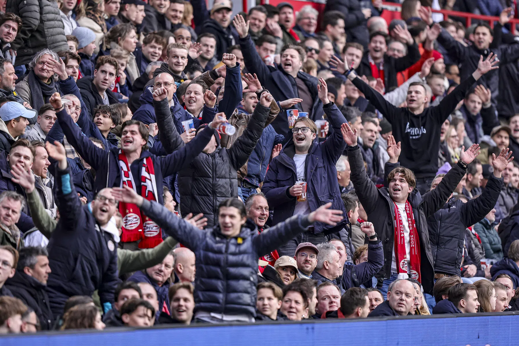 Geeft het machtige PSV ook tegen SC Heerenveen gas in de eerste helft?