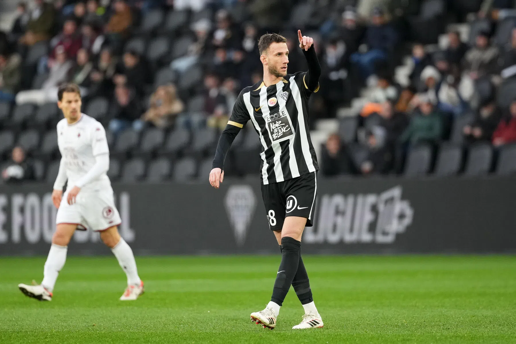 Herboren Van den Boomen samen met Kluivert in Team van de Week: 'Zeldzame speler'