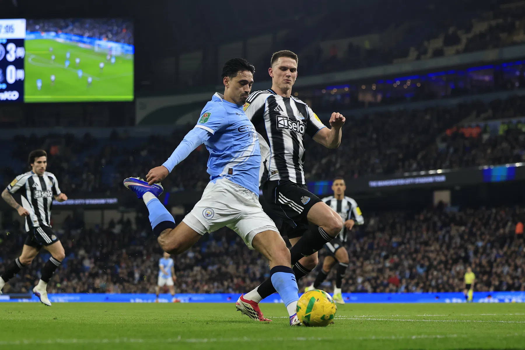 Man City knikkert Newcastle uit League Cup en staat in finale tegen Arsenal