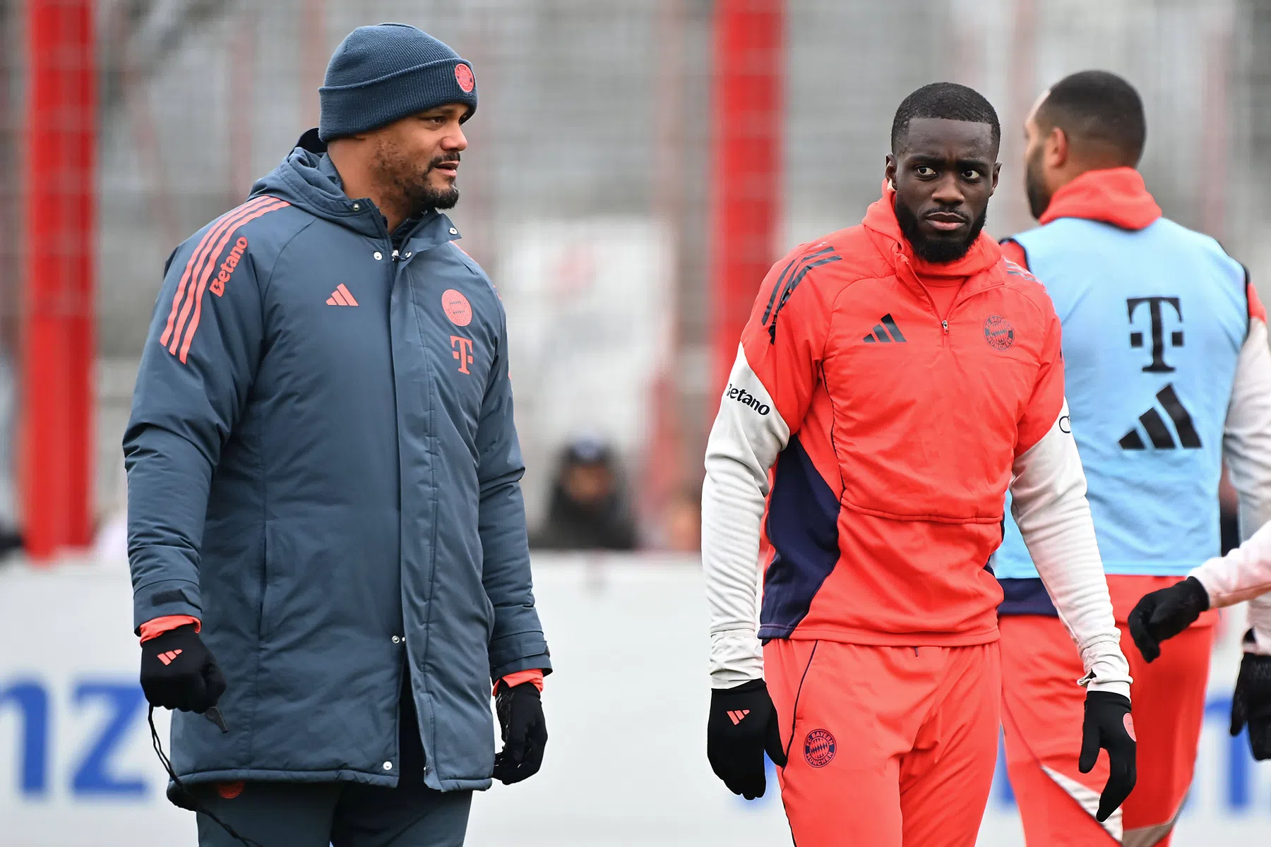 FC Tekengeld: Upamecano-contract symbool van Bayern-beleid