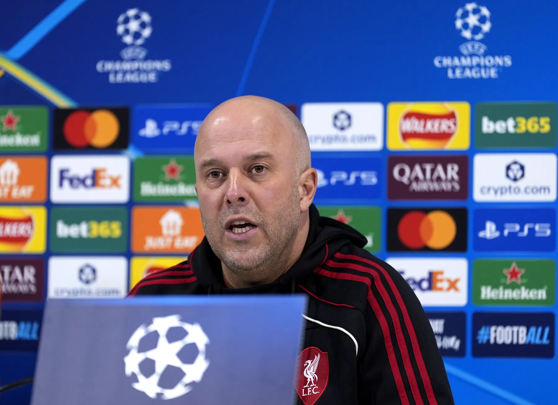 Slot bevestigt dat Liverpool Geertruida heeft misgelopen