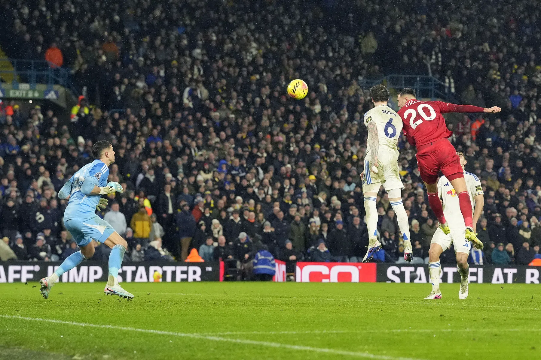 Lucca luistert Premier League-debuut op met eretreffer