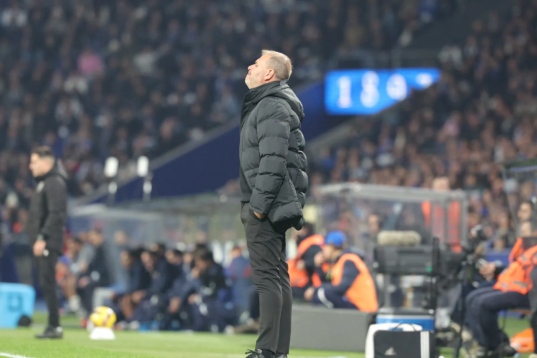 'Huiveringwekkend' moment in Portugese beker: 'Zijn eerste en meteen laatste duel'