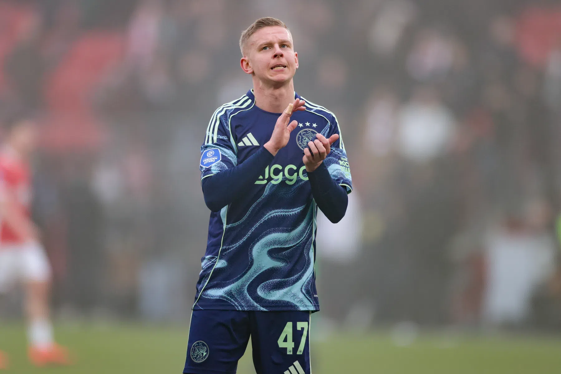 Debutant Zinchenko over keuze voor Ajax, spelen als 6 en zijn fitheid