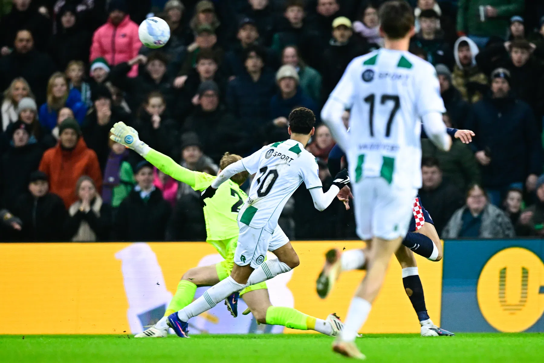 'Het klopte bij PSV achterin totaal niet, ze kwamen goed weg'