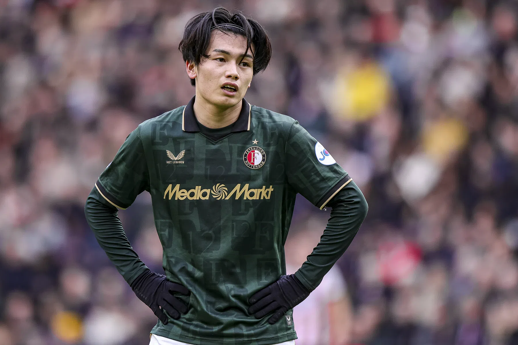 Ueda ontbreekt bij Feyenoord tijdens kwakkelkraker in Utrecht