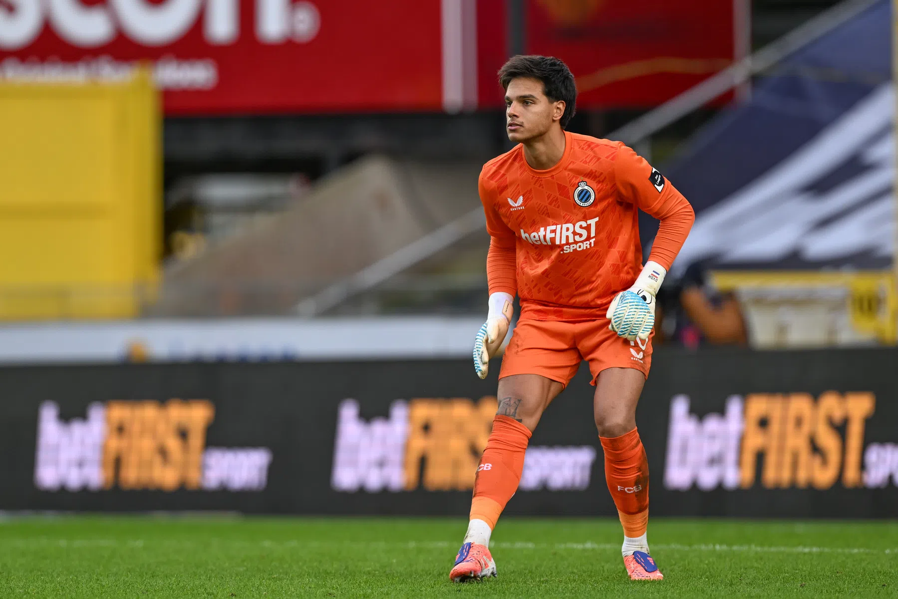 Van den Heuvel blikt terug op ernstig ongeval: 'Toen brak ik in tranen uit'