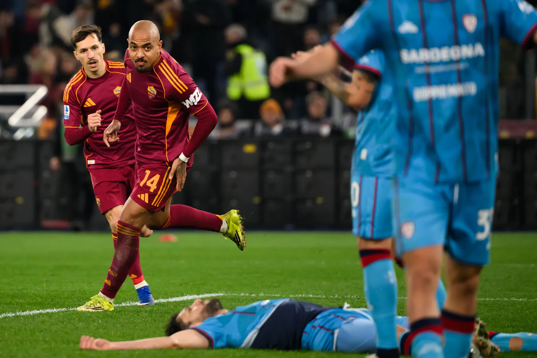 Malen maakt Totti-achtig doelpunt in het bijzijn van de grote meester zelf