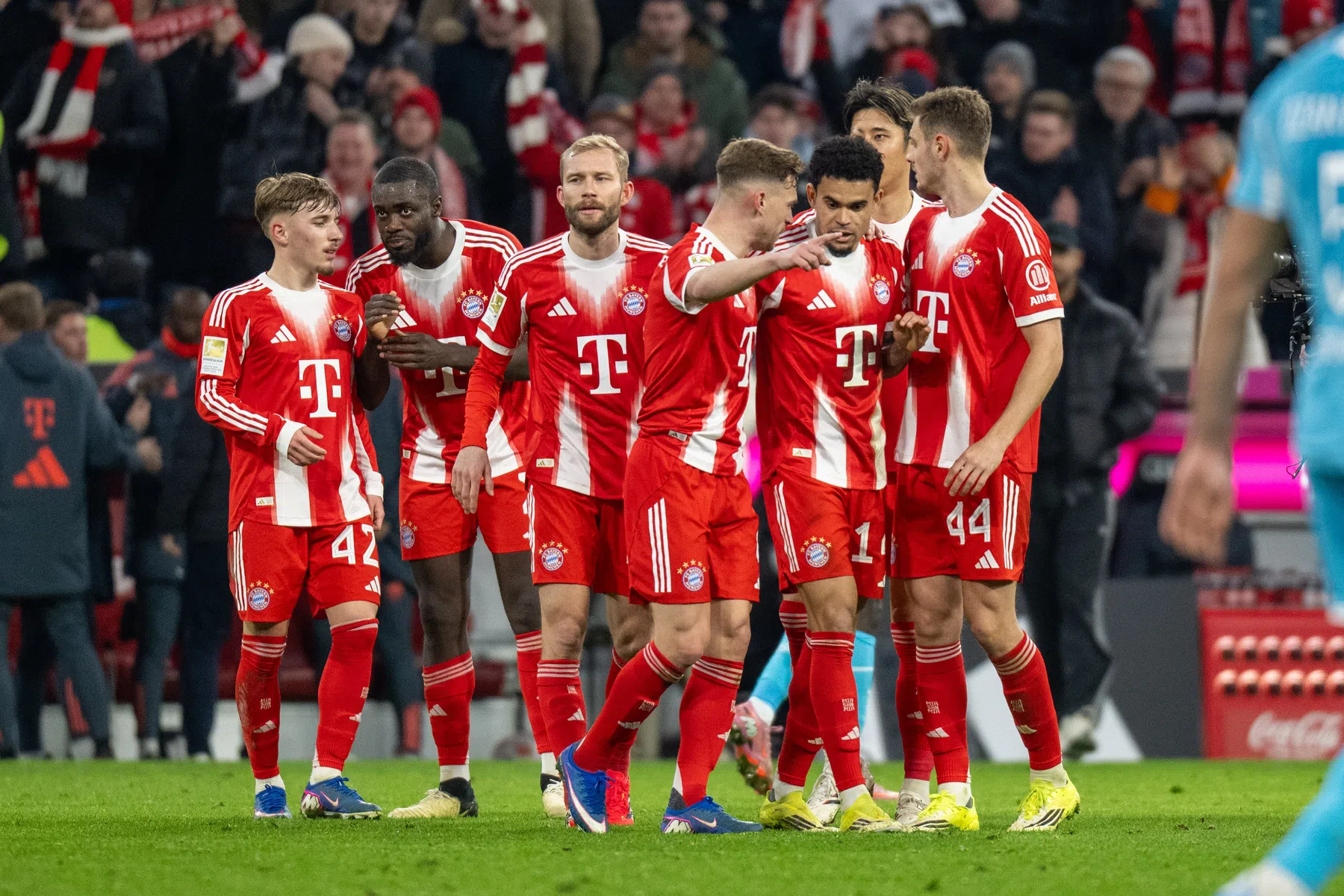 Bayern ruikt record: 101 goals in zicht na nieuwe doelpuntenstorm