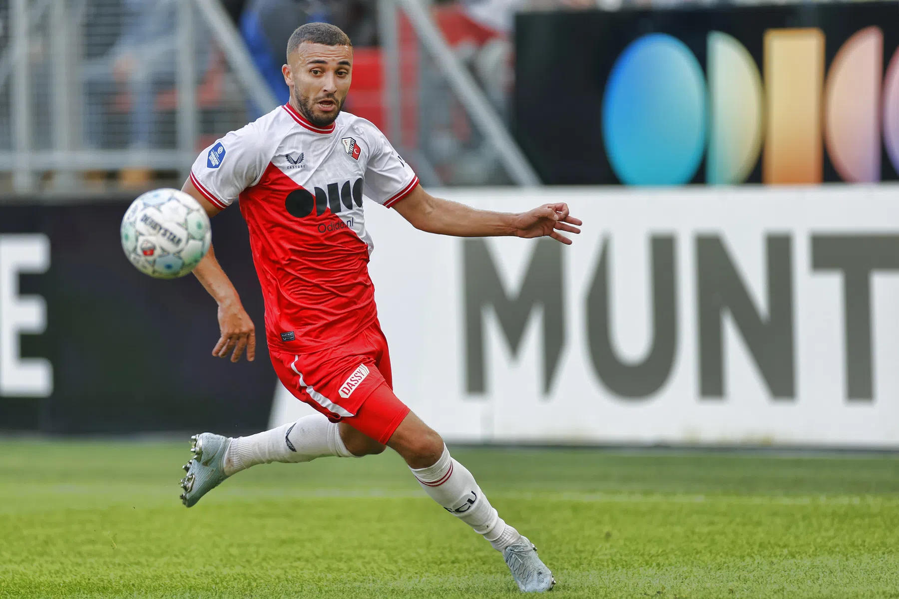 Labyad wordt ploeggenoot Memphis, maar trainer kent aanwinst niet