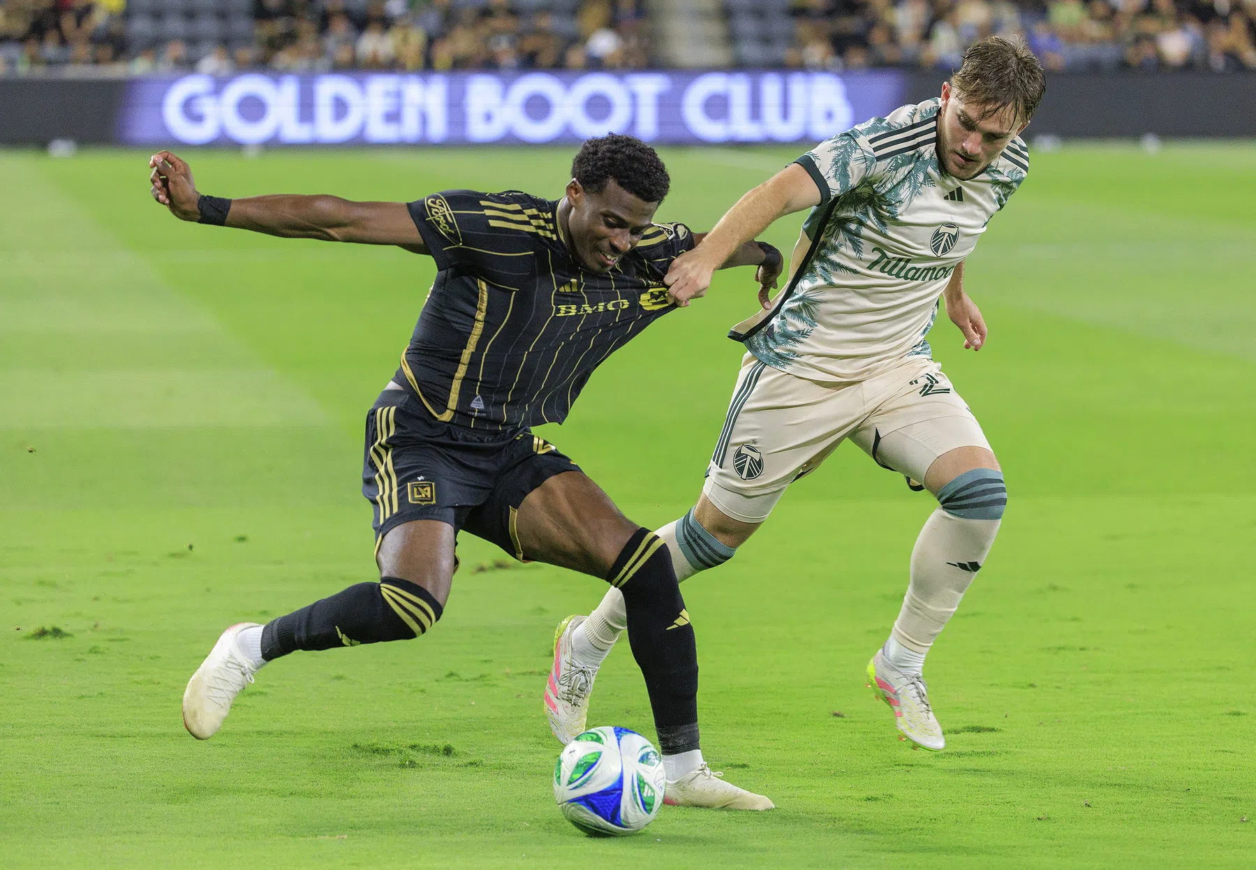 Dilrosun verruilt Mexico voor Midden-Oosten