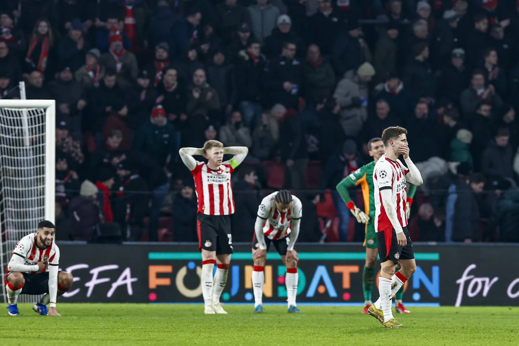 Stevens hard voor Nederlandse clubs: 'PSV had tussenronde moeten halen'