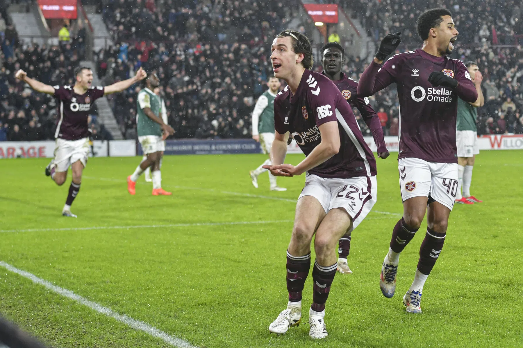 Hearts blaast hoop door Tynecastle met late zege in Edinburgh Derby