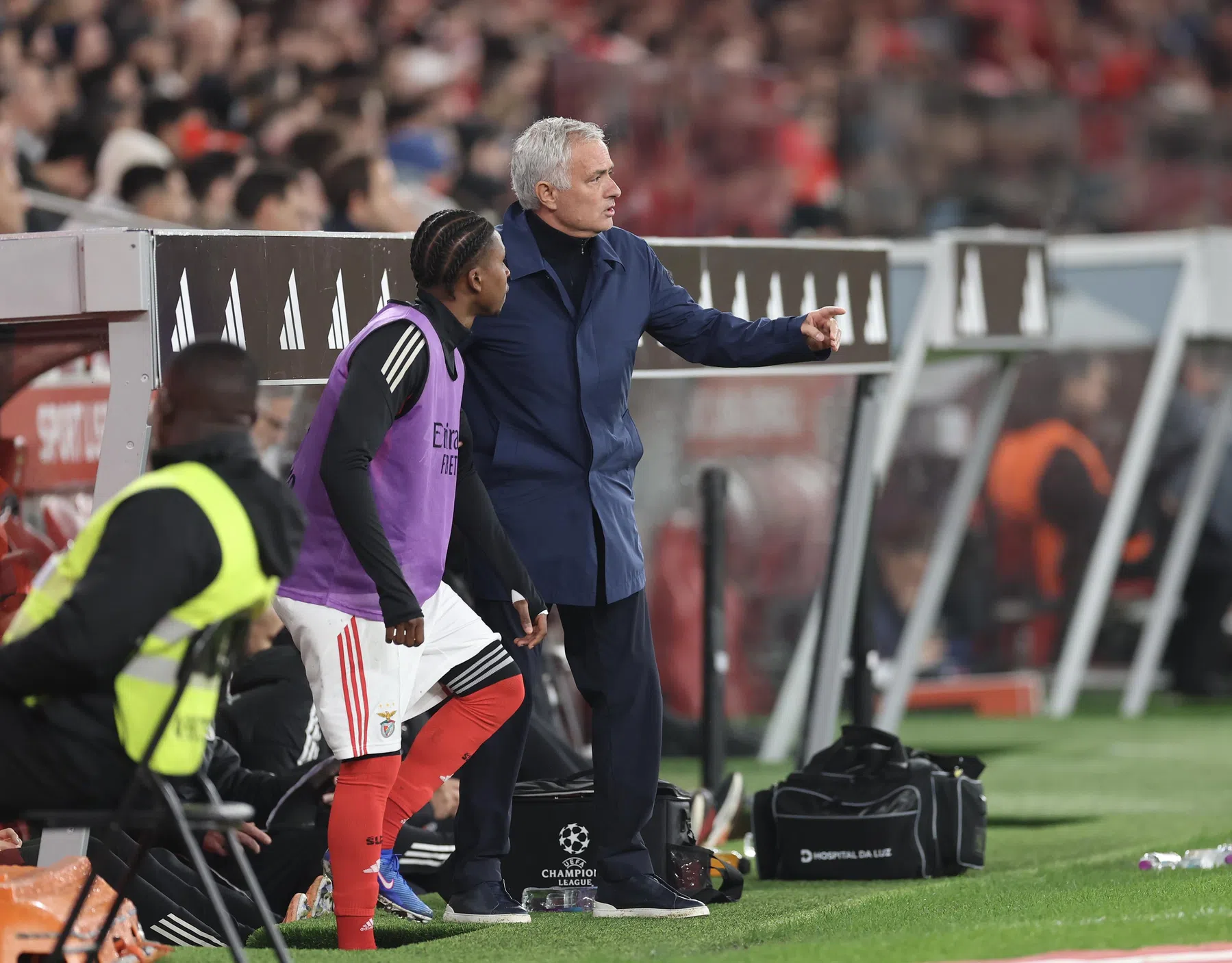 De Rotterdammer die ineens met Rui Costa en Mourinho werkt: 'Crazy verhaal'