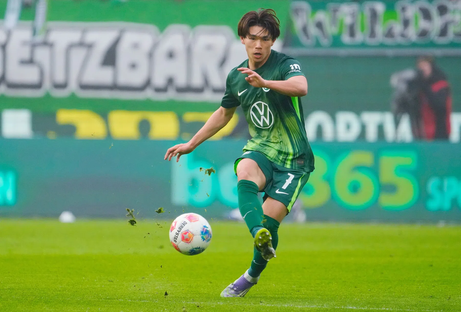 Shiogai maakt eerste treffer voor Wolfsburg