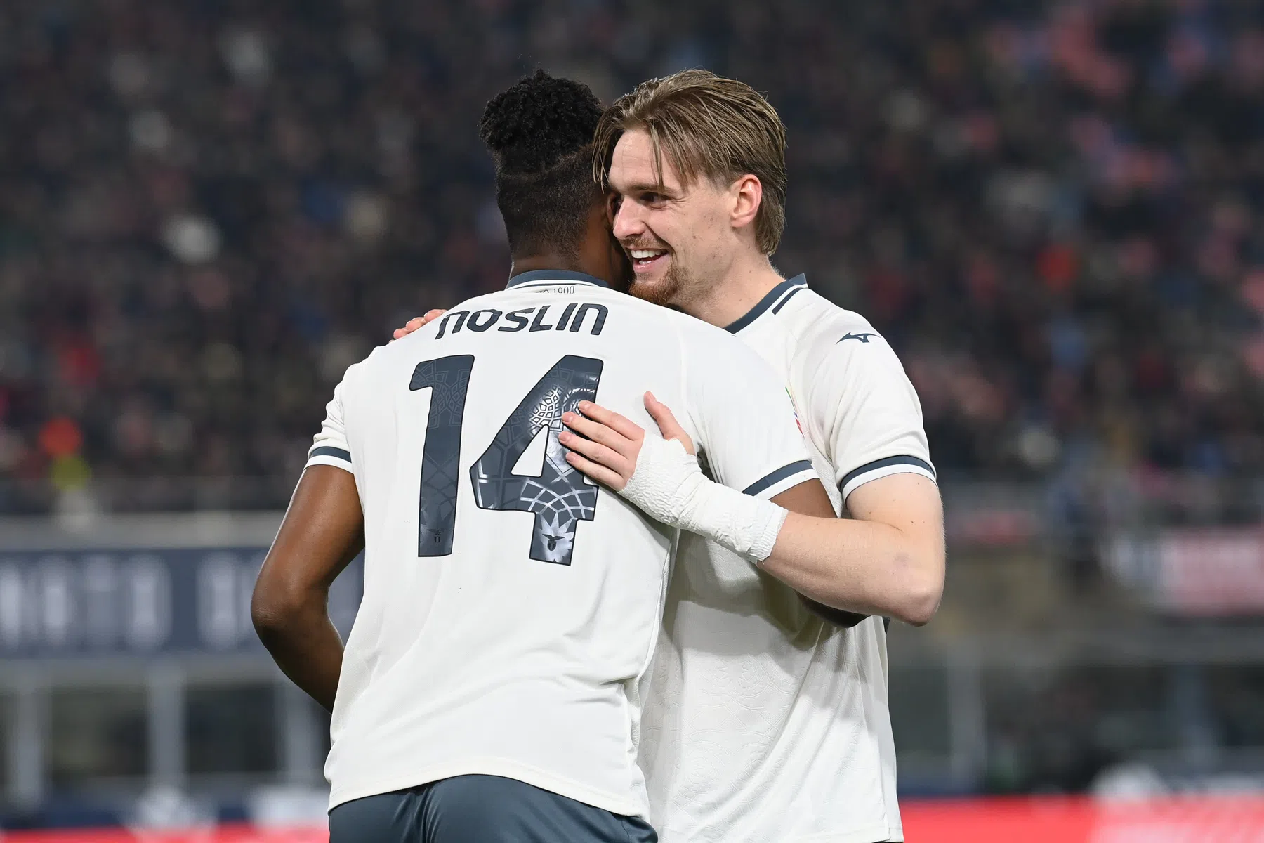 Lazio mag dankzij Taylor en Noslin blijven dromen van bekerwinst