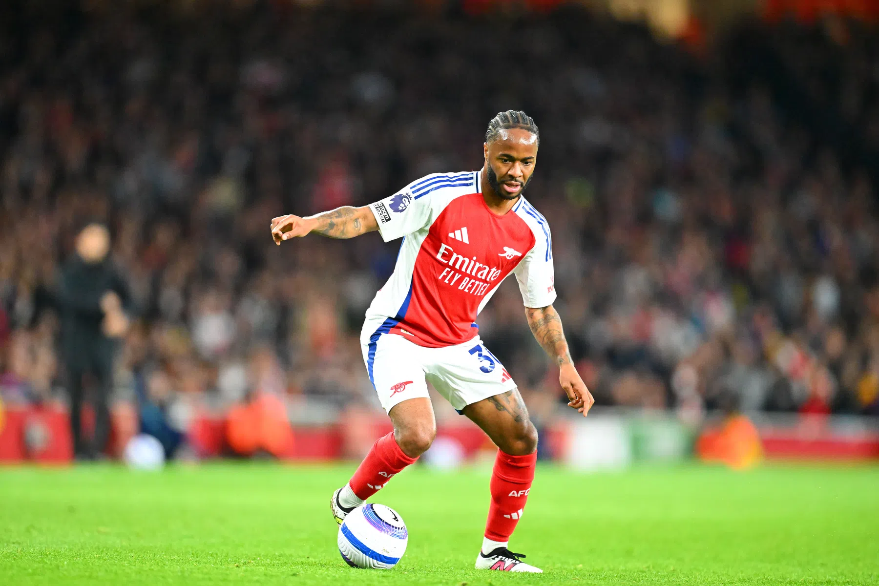 Megatransferstunt Feyenoord: Raheem Sterling gepresenteerd