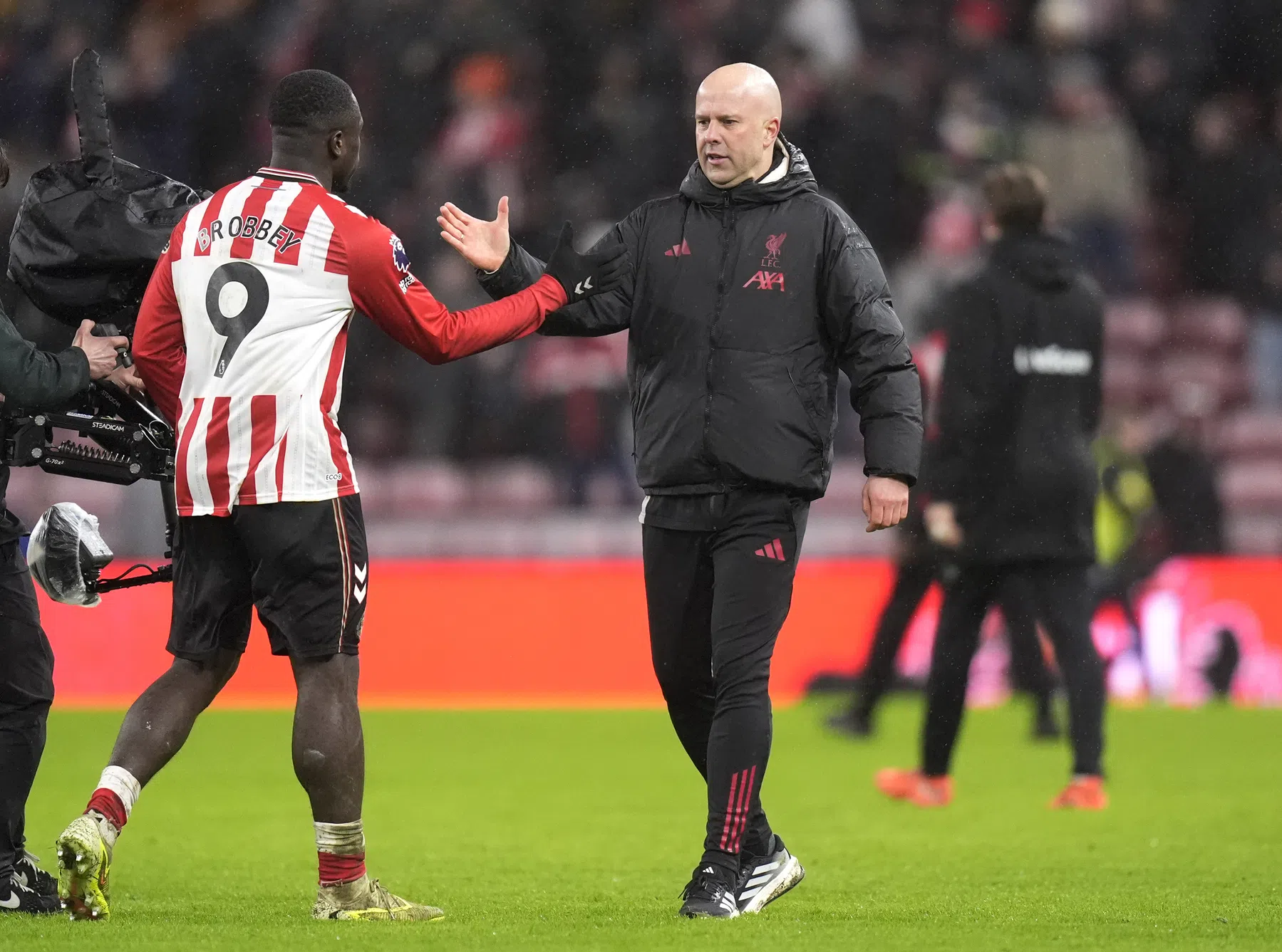 Slot telt zegeningen na eerste uitzege in 2026 en heeft slecht nieuws over Endo