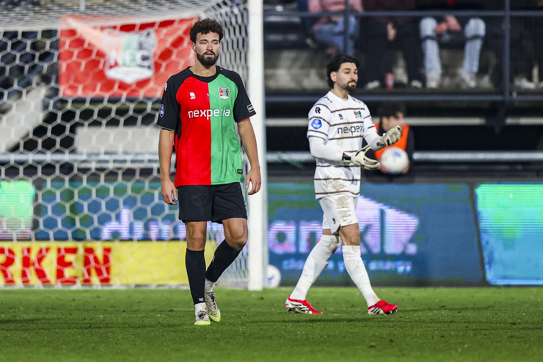 Sandler weer in de fout bij NEC: 'Ik blijf mijn eigen spel spelen'