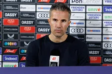 Thumbnail for article: Van Persie vertelt hoe fit Sterling is en waarom hij voor Feyenoord koos