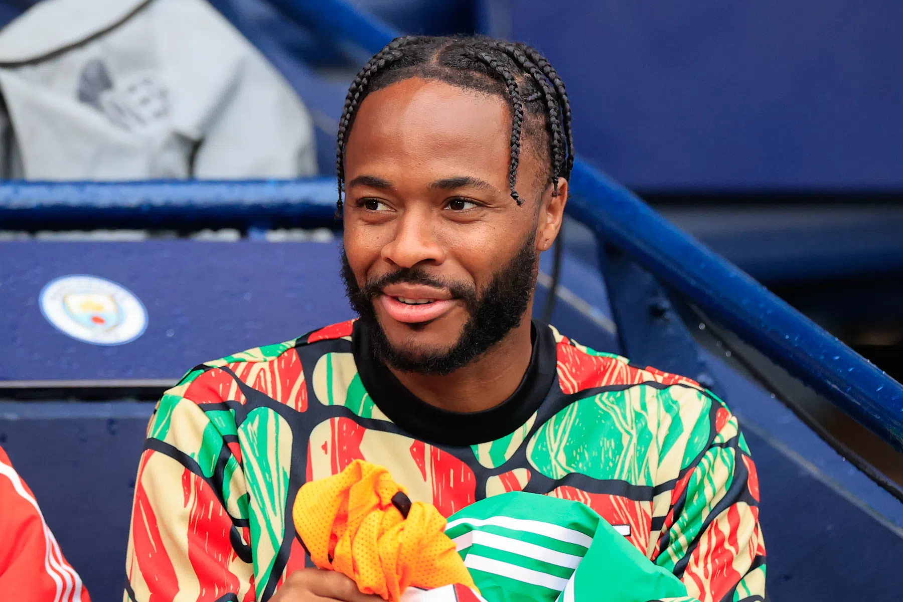 Feyenoord onthult: Sterling neemt rugnummer vertrokken Carranza over