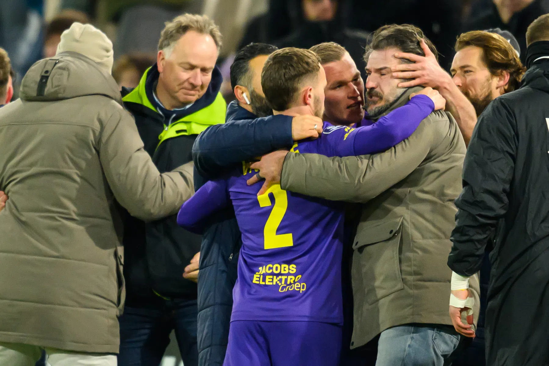 NAC dankt arbitrage in Almelo: 'Het mag ook wel eens mee zitten'