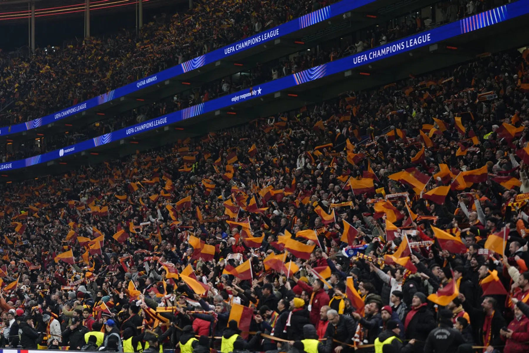 Ga op Champions League-avontuur: wil jij Lang met Galatasaray in actie zien?