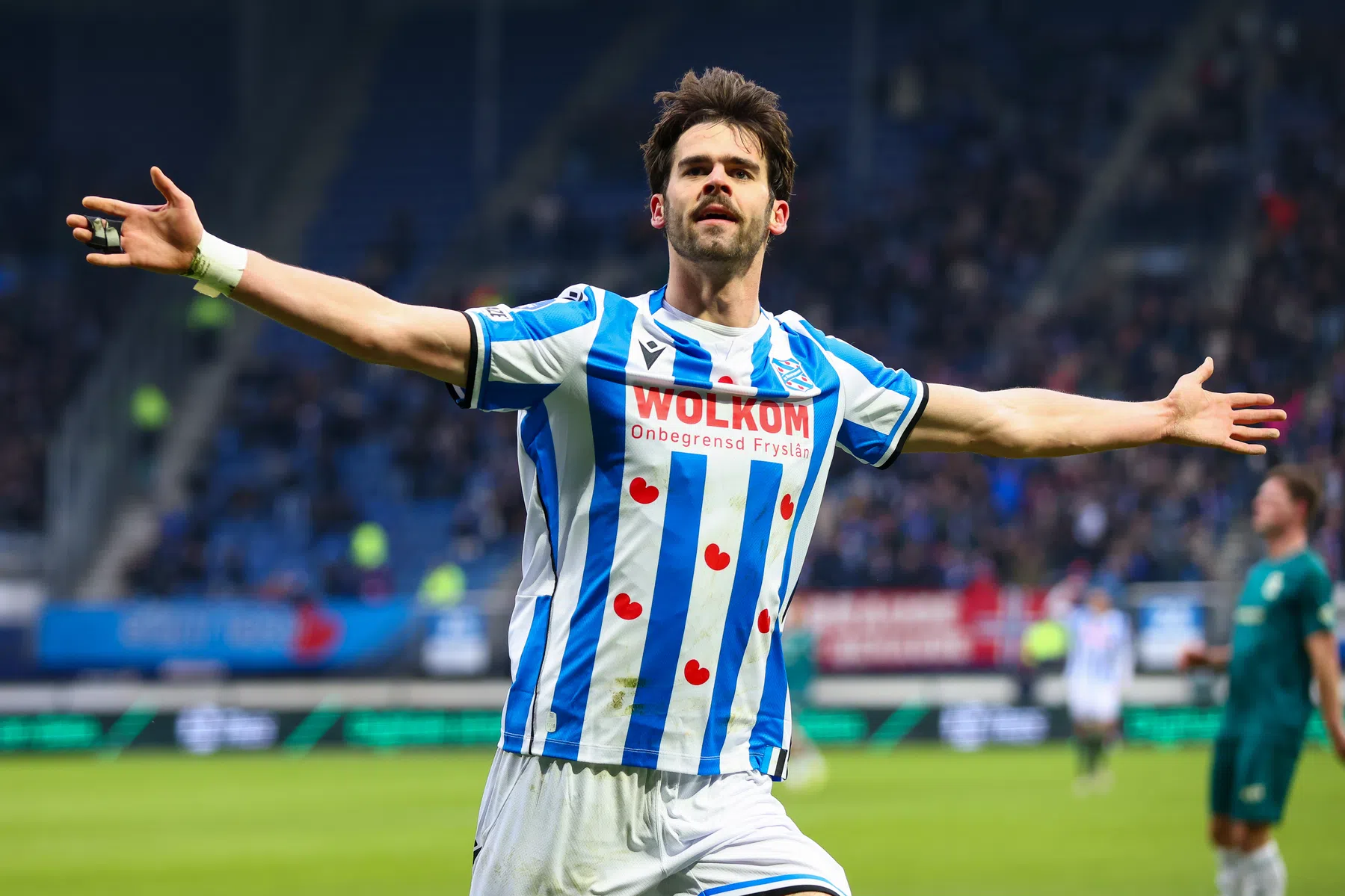 Fraaie comeback brengt Heerenveen zege op PEC Zwolle