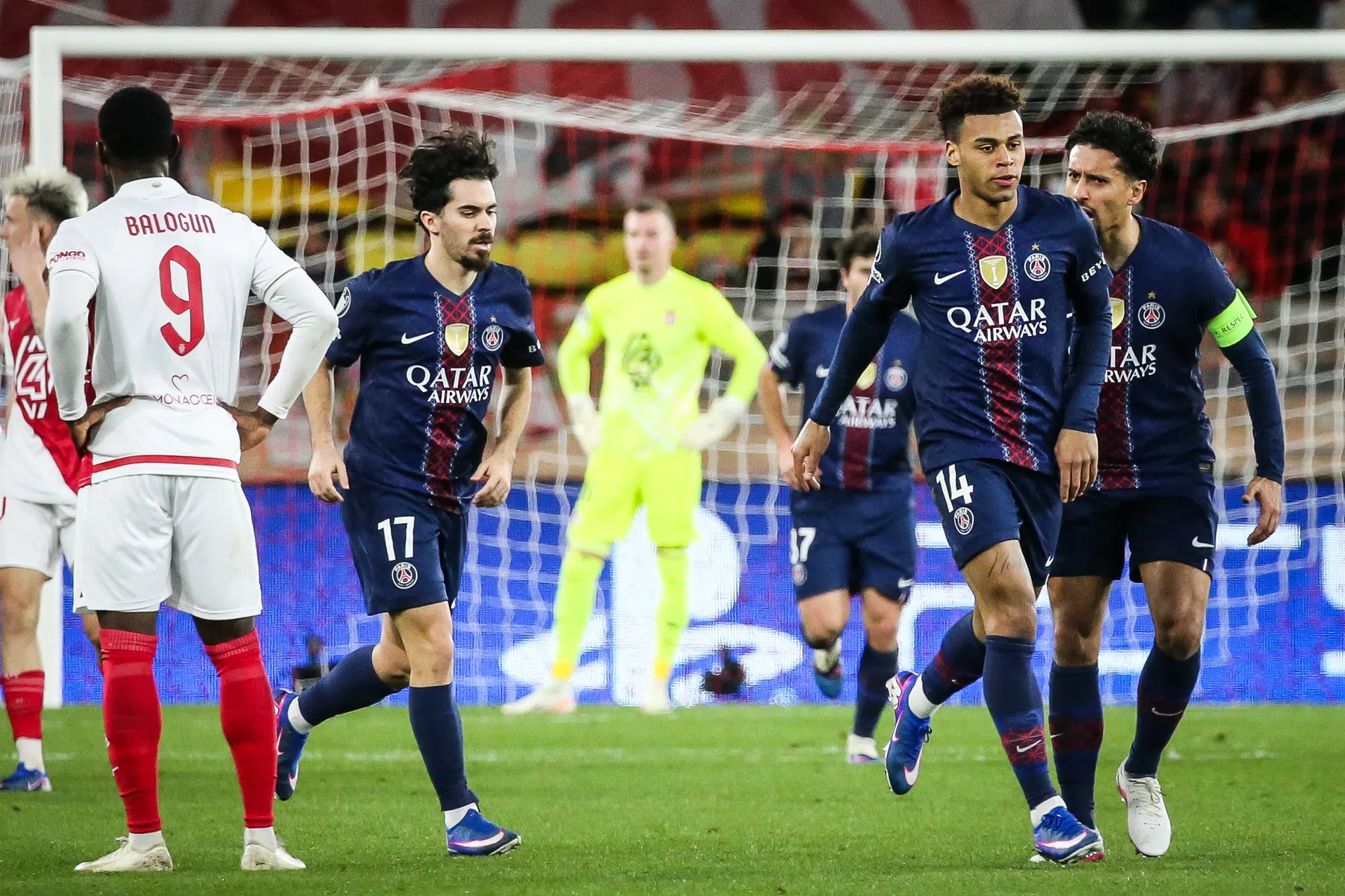 PSG overleeft rampstart in Monaco: Doué grijpt hoofdrol na uitvallen Dembélé