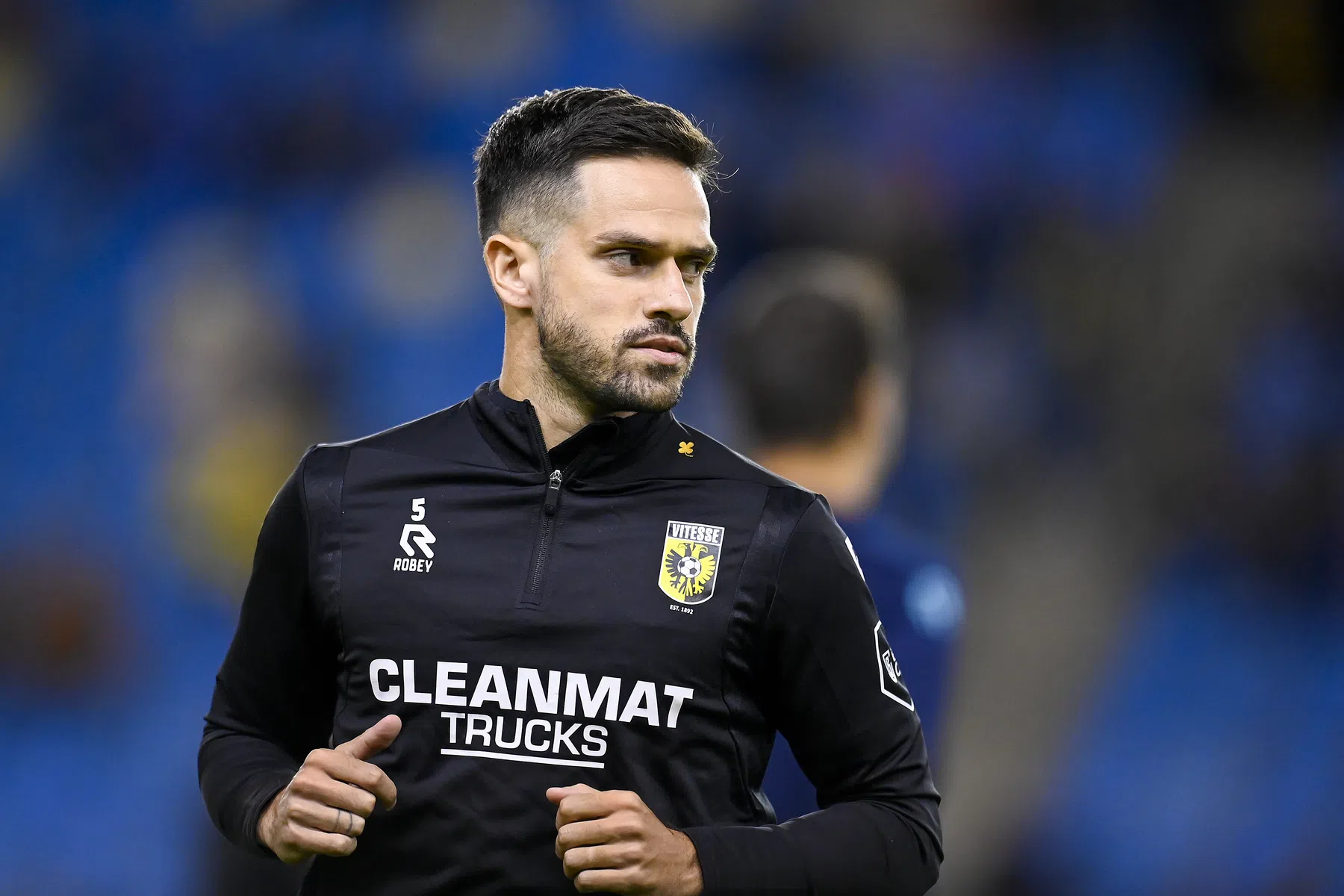 FC Dordrecht legt 'buitenkansje' Mica Pinto (32) vast