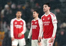 Thumbnail for article: Geschiedenis in voordeel van Man City: Arsenal wacht zenuwslopende eindsprint