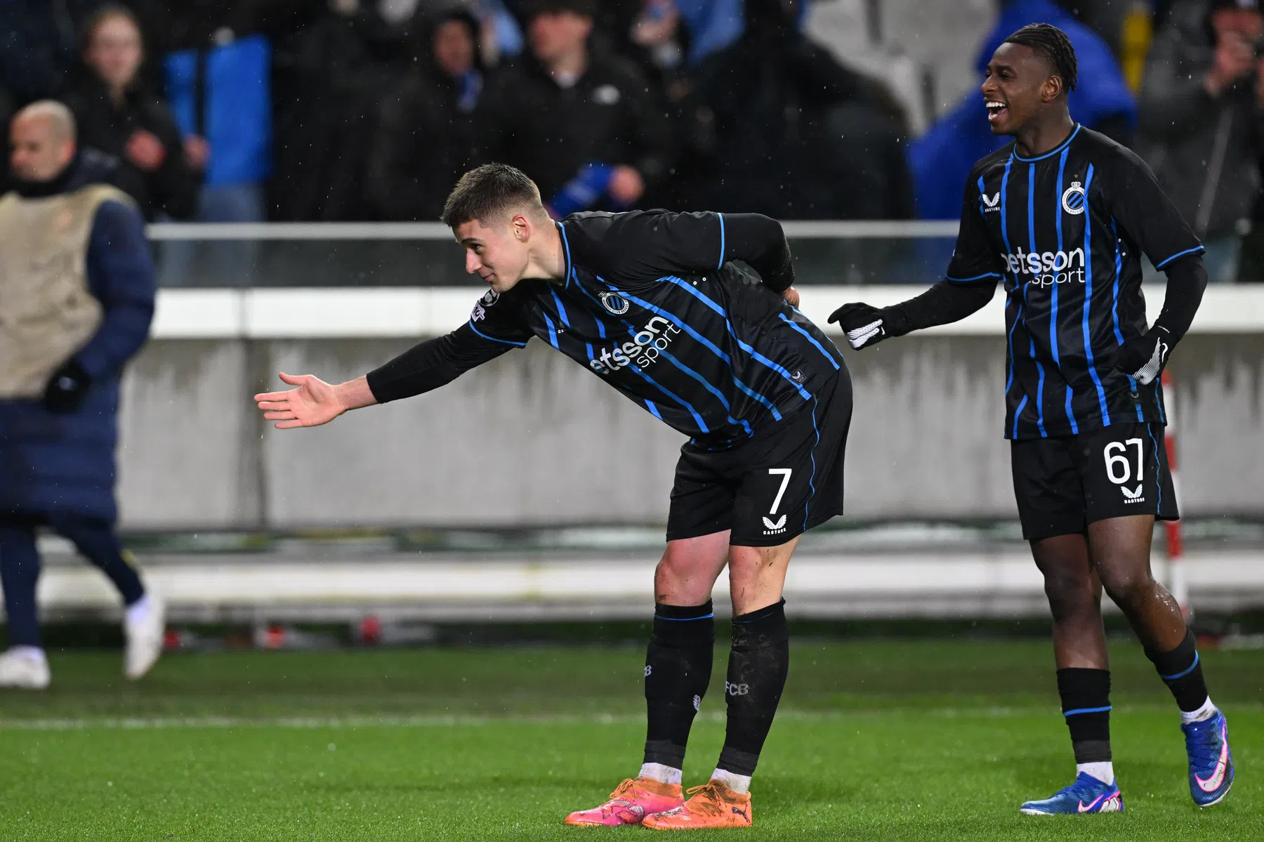 Belgische media lyrisch over Club-uitblinker: 'Over Forbs werd niet meer gepraat'