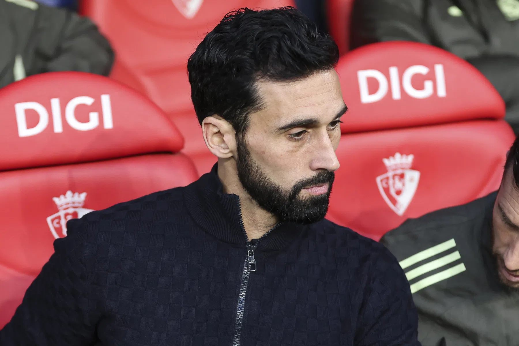 De vloek van El Sadar: Arbeloa met Real Madrid verrassend onderuit bij Osasuna