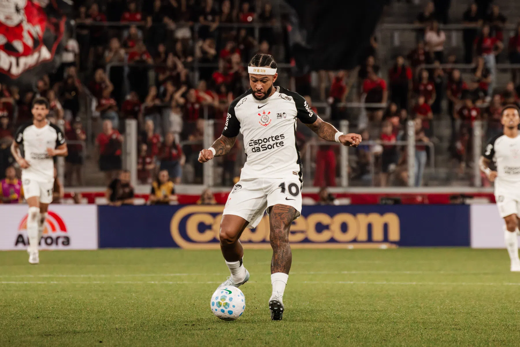 Memphis stipt verschil tussen Brazilie en Europa aan: 'Meer met het hart'