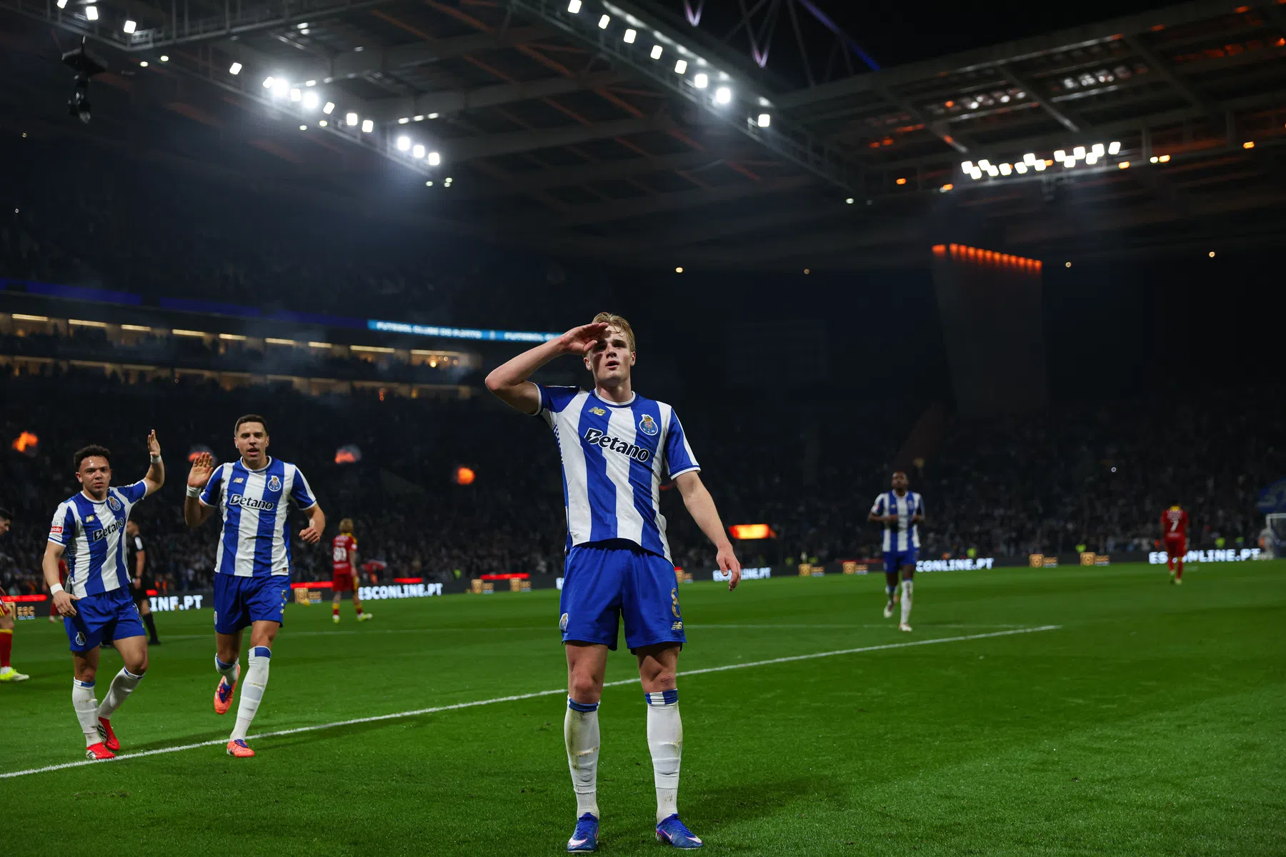 FC Porto heeft aan één treffer tegen Van der Gouw genoeg voor zuinige zege