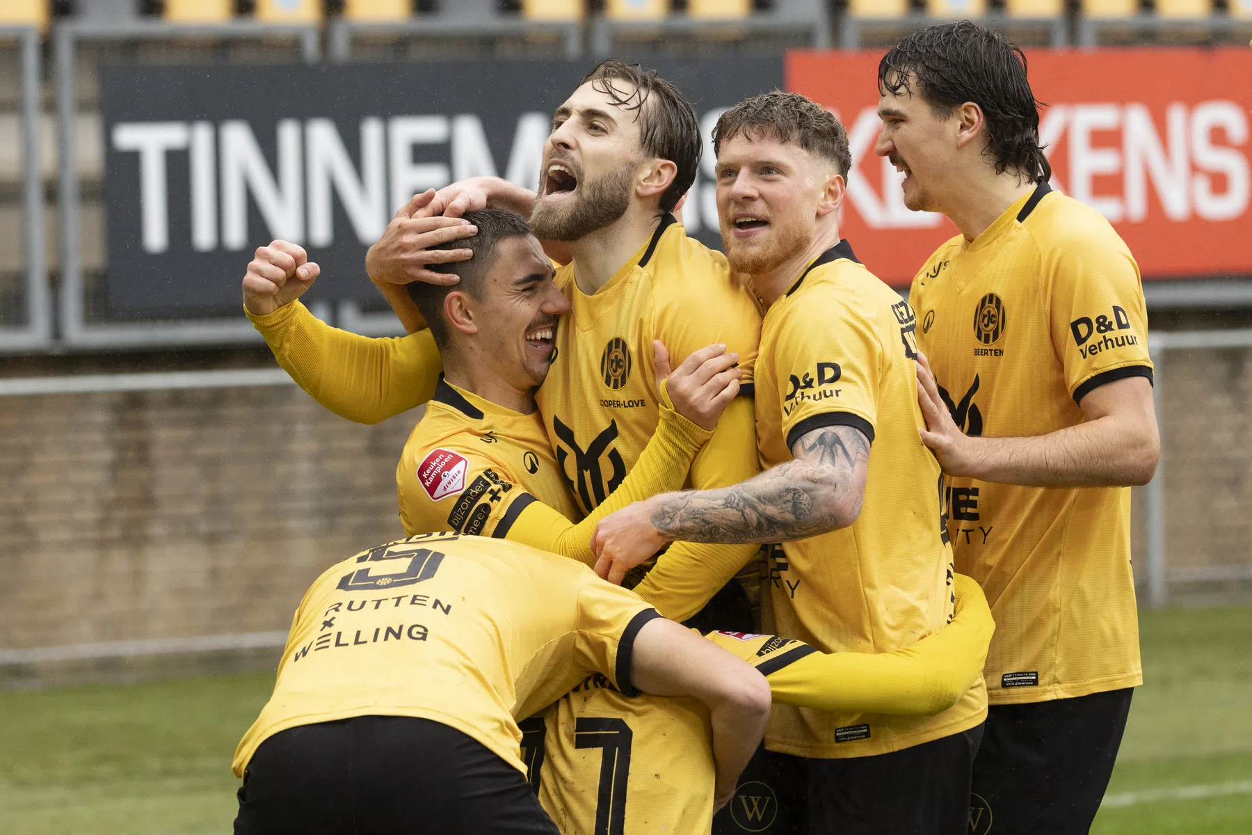 Roda blijft op play-offkoers met nipte overwinning in Limburgse derby