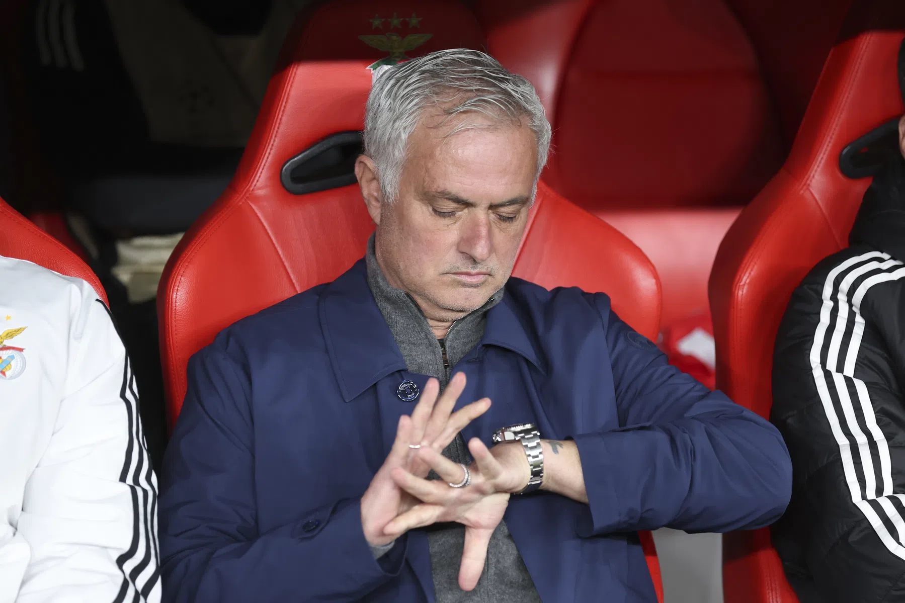 Mourinho afwezig op persmoment in Bernabéu: 'Oneerlijk dat hij geschorst is'