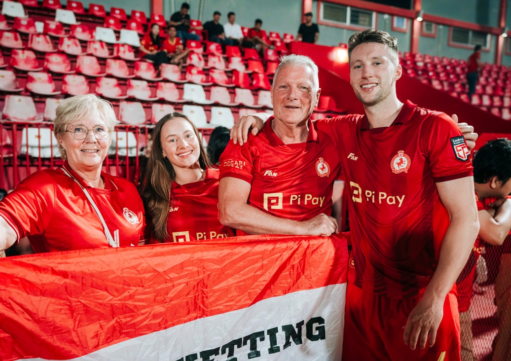 Tackelen en tokkelen in Phnom Penh