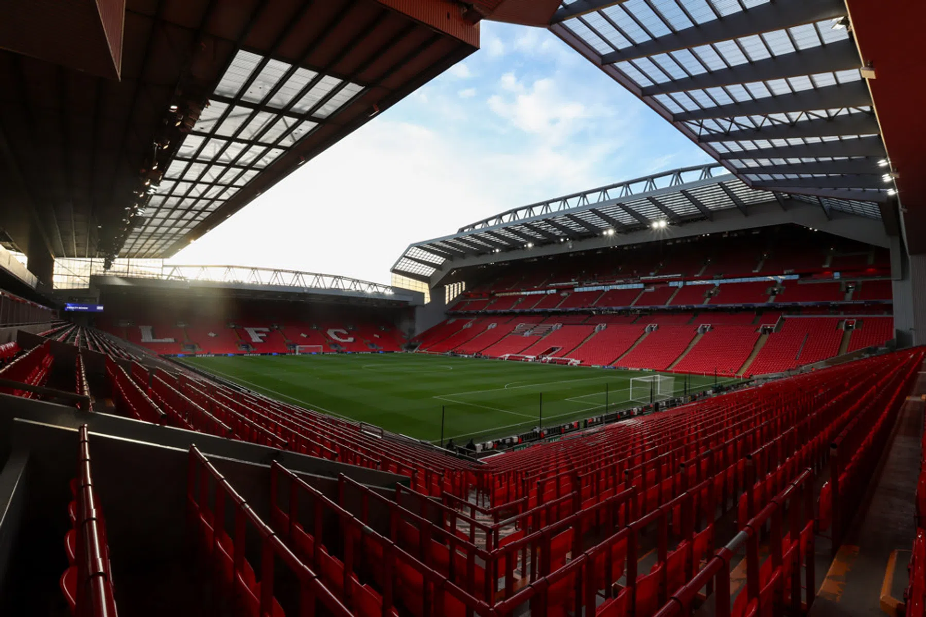 Kies tussen Liverpool en West Ham United: maak kans op 50x je inzet!