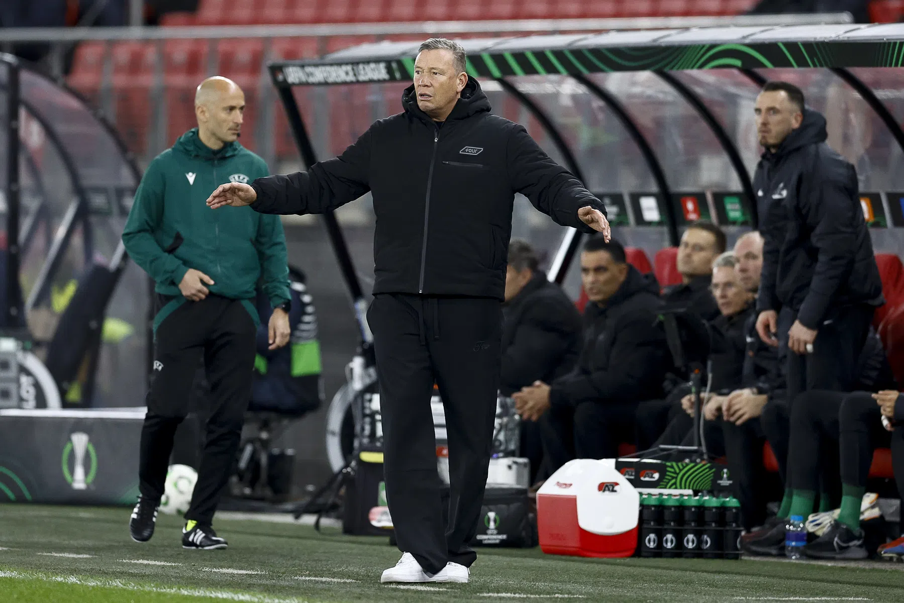 Echteld geniet van liefhebber Smit bij AZ, maar wil hem vooral sparen 