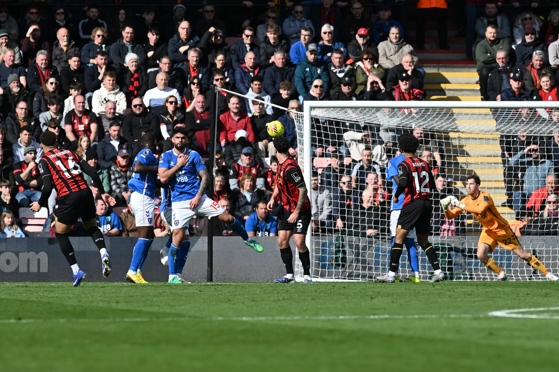 Inschattingsfout Roefs kost Sunderland twee punten aan Engelse zuidkust