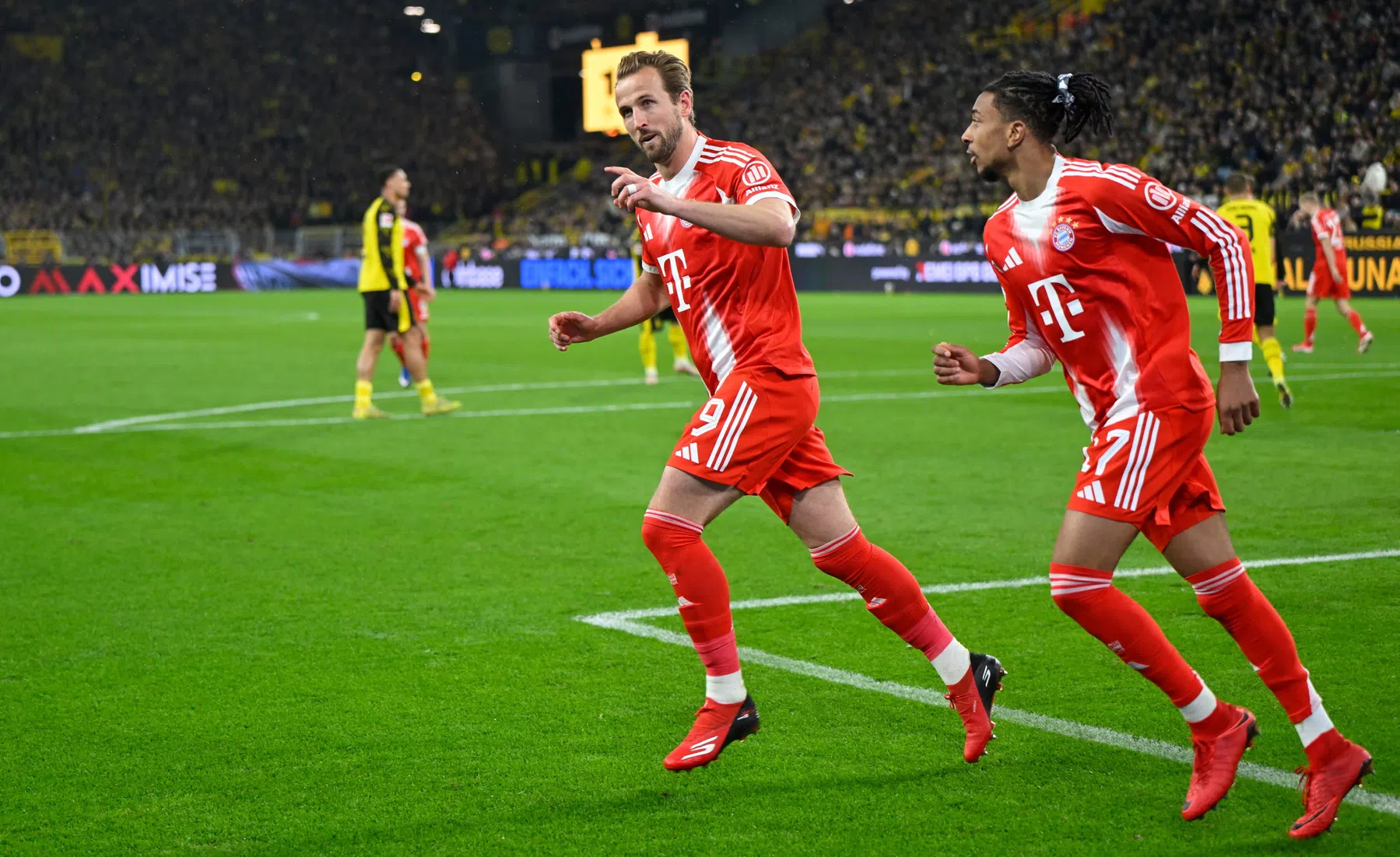 Bayern en recordjager Kane nemen in Klassiker voorschot op landstitel